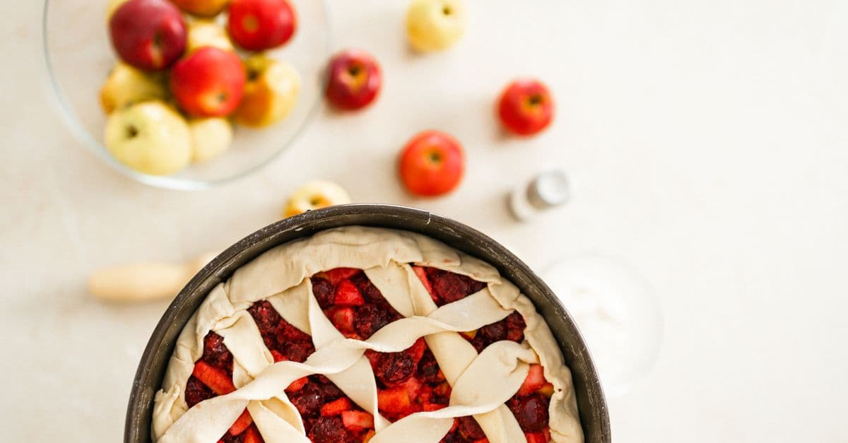 Cast Iron Skillet Apple Pie: The Bottom Crust Fix