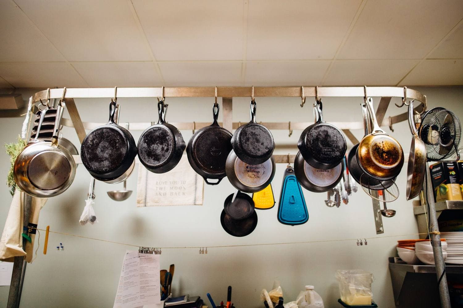 Aluminum vs Cast Iron Dutch Oven