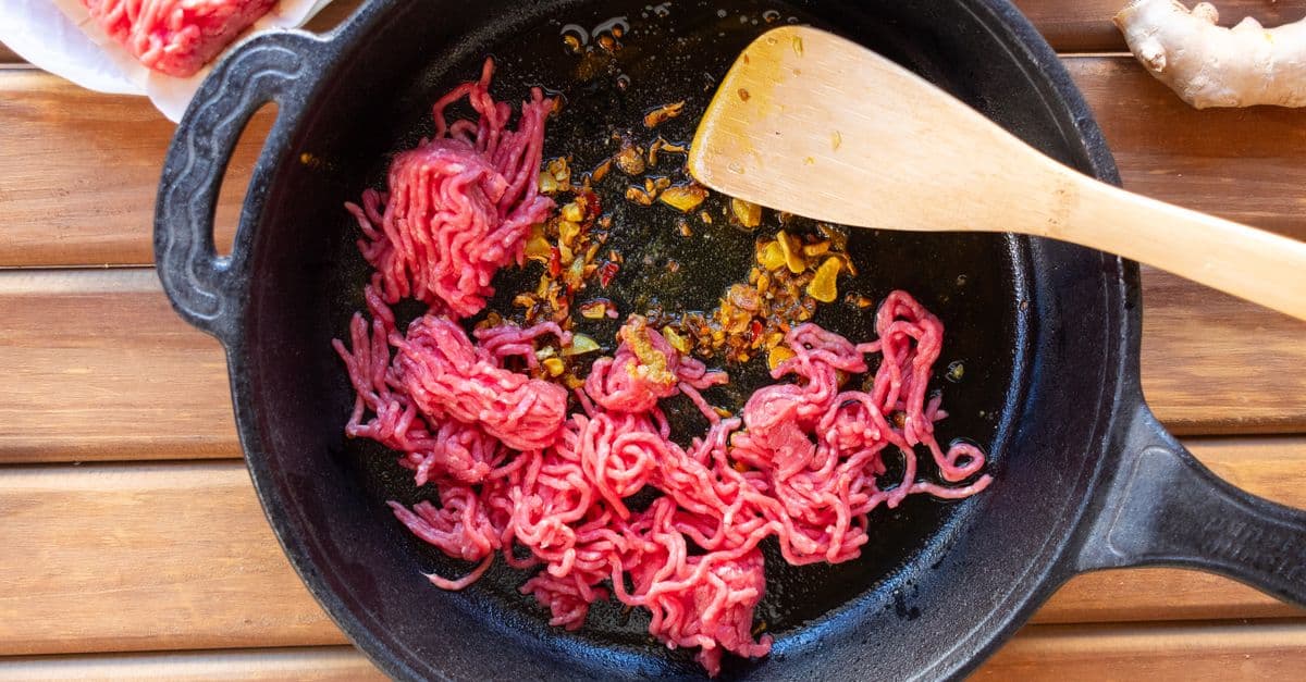 Can You Use Metal Utensils on Cast Iron?