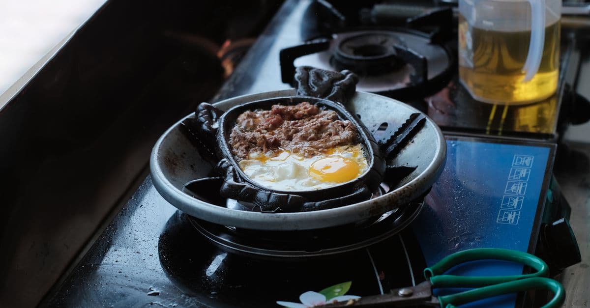 How to Preheat Cast Iron